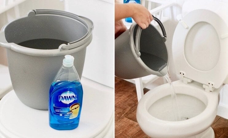 Use Liquid Soap And Water To Unclog A Toilet