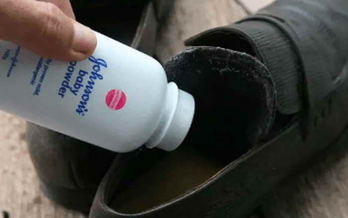 Use Baby Powder to Stop Your Shoes From Squeaking